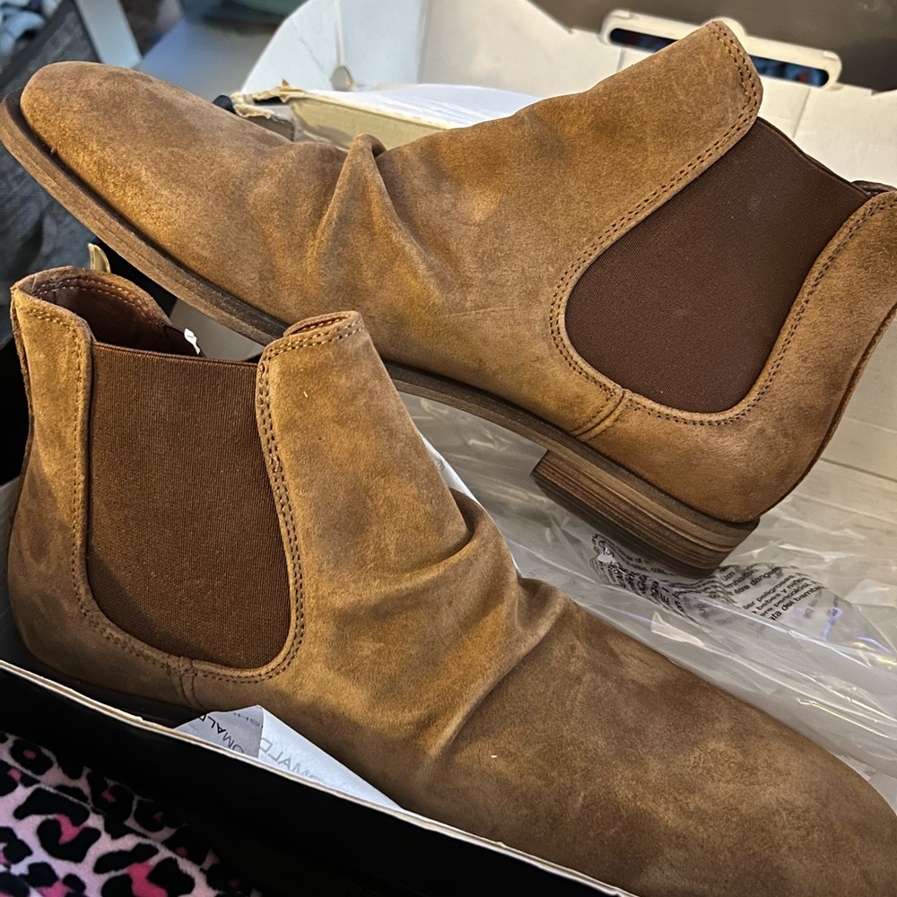 Aldo Tan Suede Chukka Boots